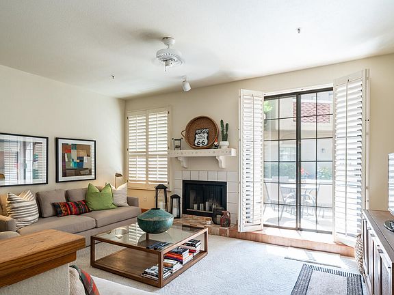 3rd image of 8300 E VIA DE VENTURA -- #1038