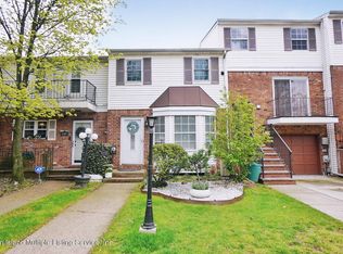 608 Richmond Hill Rd, Staten Island, NY 10314