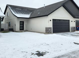 1033 Frank Henry Rd, Twin Falls, ID 83301