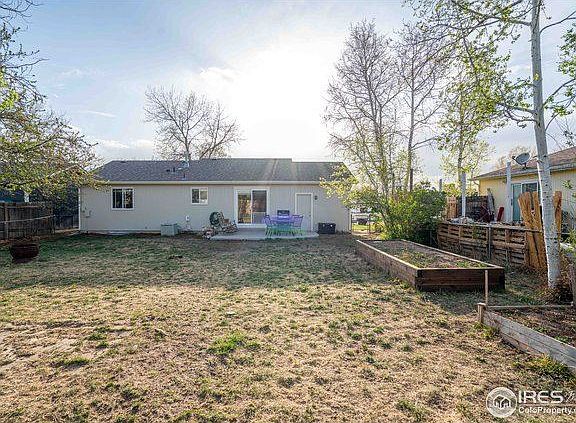 3rd image of 907 Canyon Ct