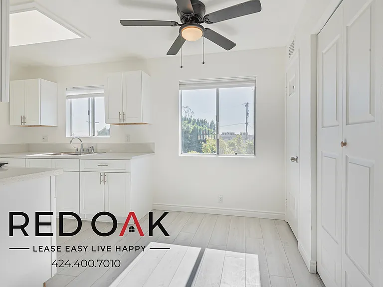7915 Vineland Ave — Photo 10