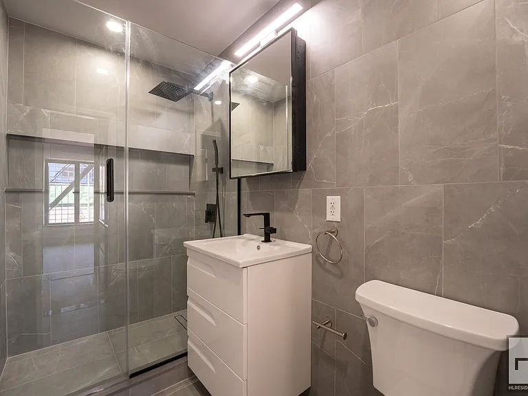 103 Essex St #2F — Photo 18