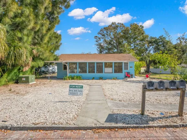 2206 53rd St S, Gulfport, FL 33707