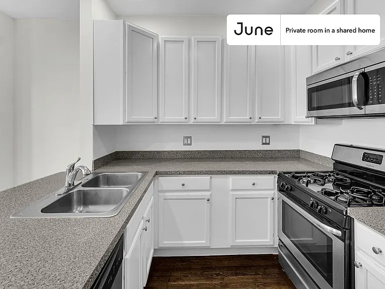 20 S Seeley Ave #C — Photo 11