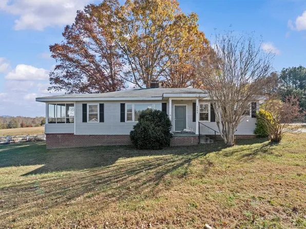 3300 Earls Bridge Rd, Easley, SC 29640