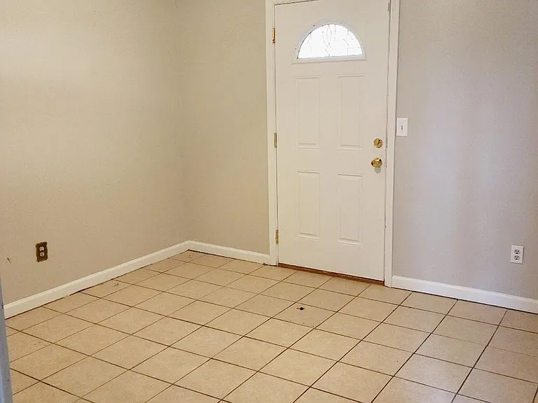 2490 Waterford Park Dr — Photo 17