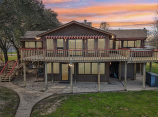 94 Lake View Dr, Huntsville, TX 77320