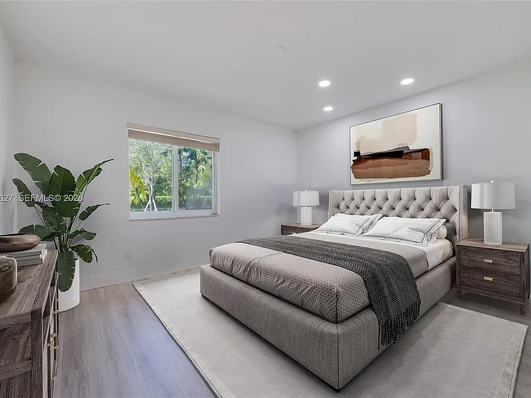 11401 SW 67th Ave — Photo 13