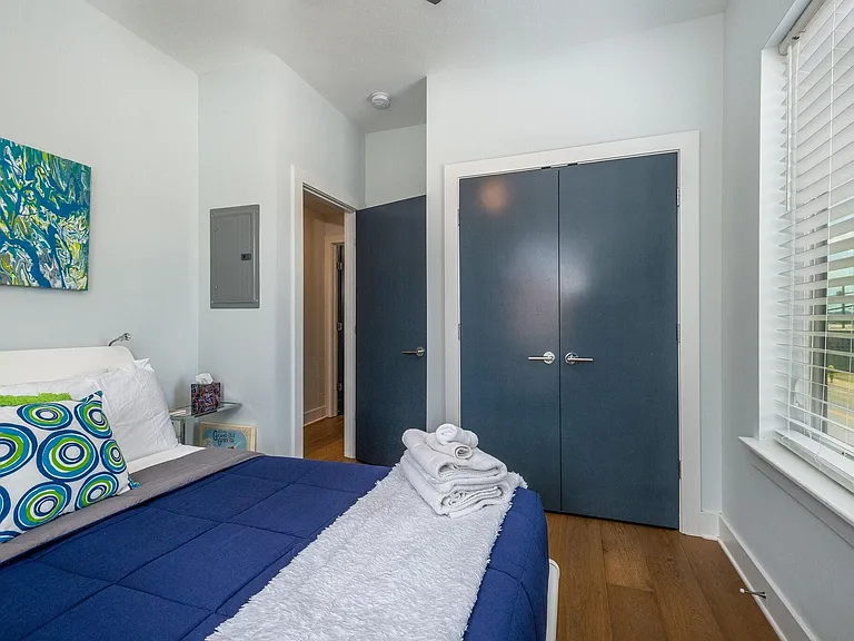 76 Evanston Ave — Photo 21