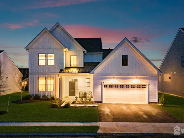 18 Martin Way, Cranbury, NJ 08512