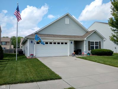 878 Sommersweet Run, Greenwood, IN, 46143
