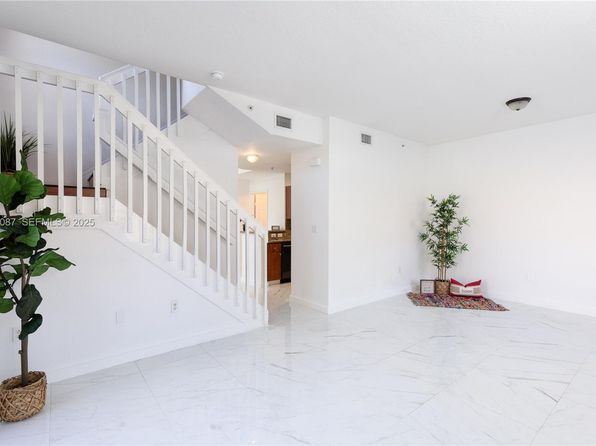 1009 SW 144th Ave #2101-2701