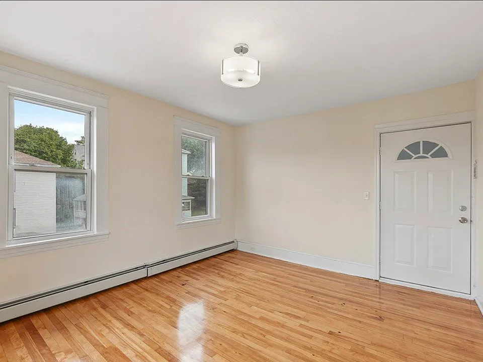 56 Catharine St #1