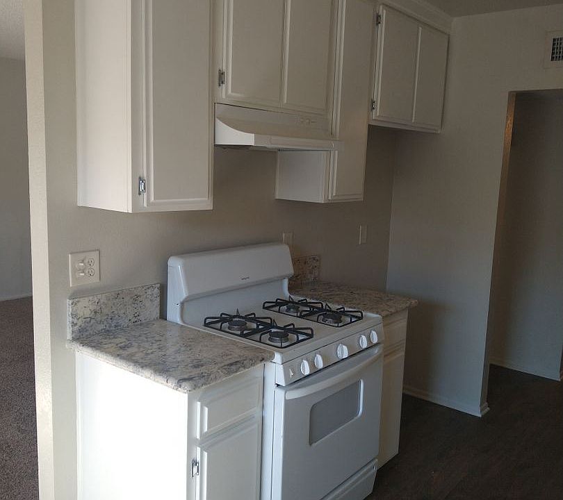 2nd image of 23901 Los Rosas St #113