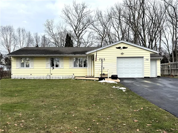 132 Sherwood Dr, Hilton, NY 14468