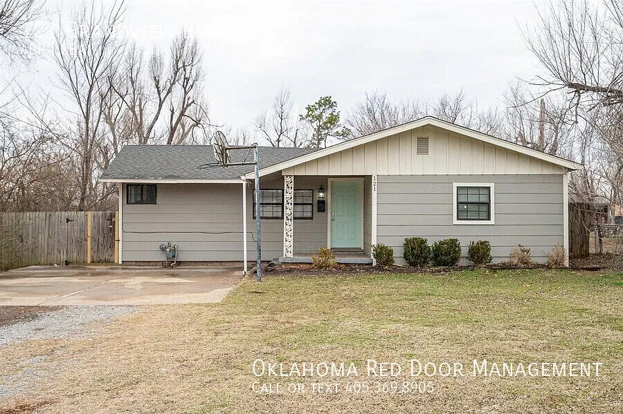121 Grandview Rd