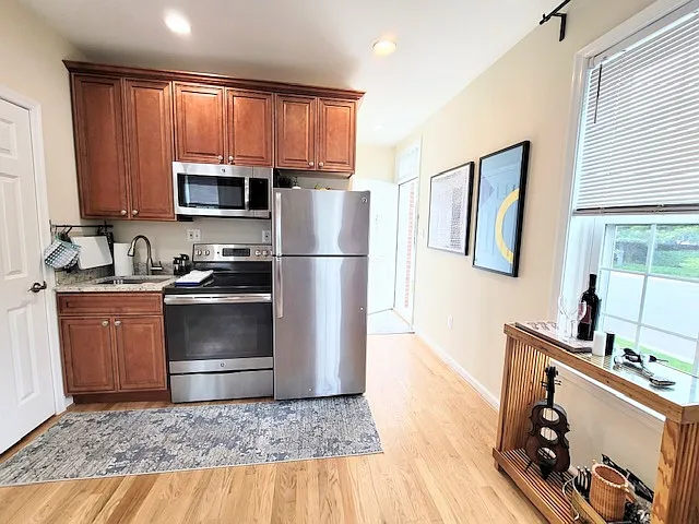 1022 Duke St #102 — Photo 2