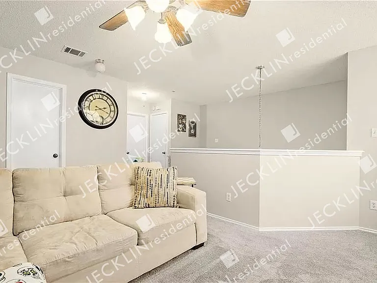 13805 Lothian Dr — Photo 17