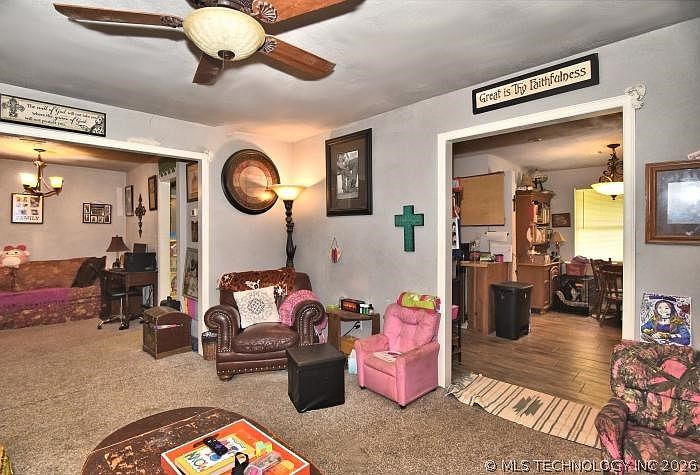 Listing photo 3