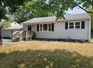 404 Maple St, Lakehurst, NJ 08733