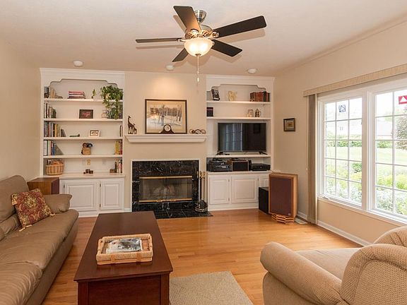 4th image of 6655 Windjammer Dr