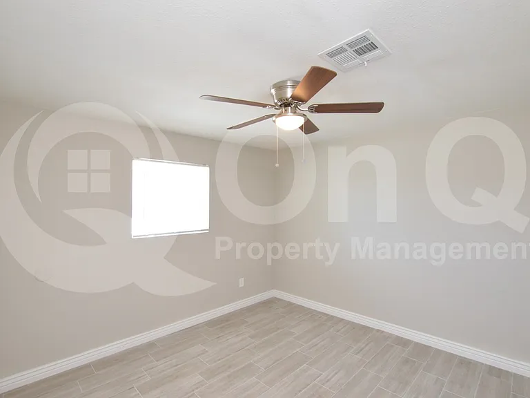 4044 W Burgess Ln — Photo 9