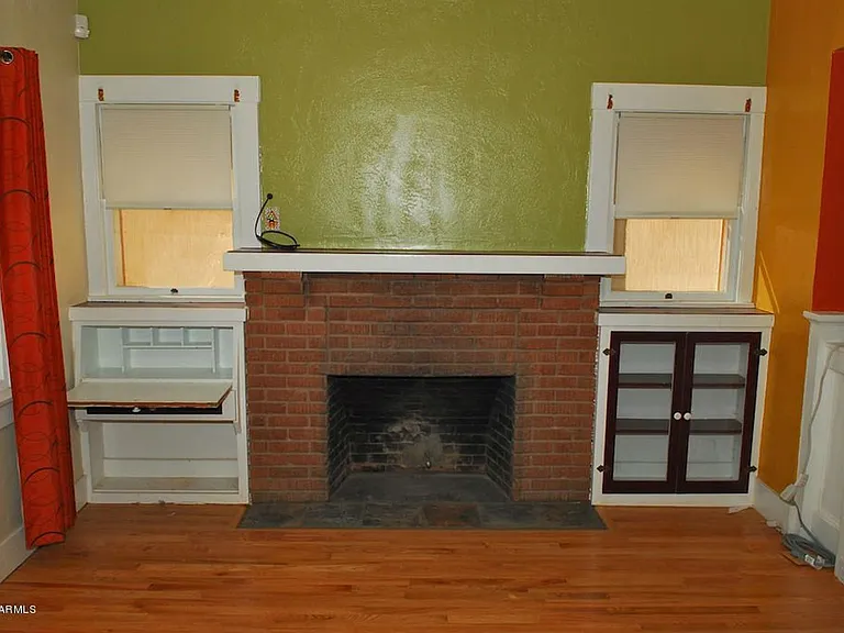 909 N 7th Ave — Photo 4