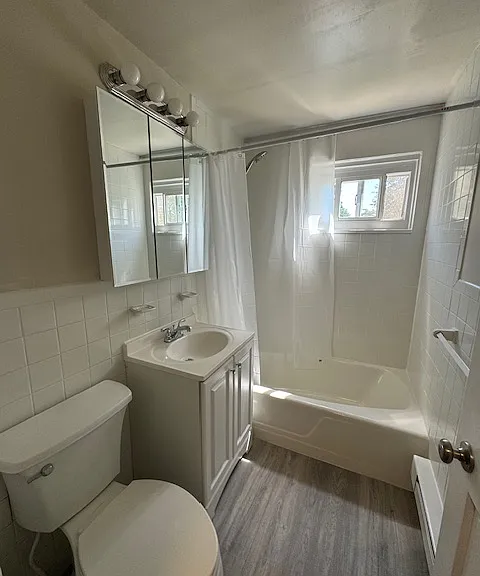 Maurette Manor — Photo 25