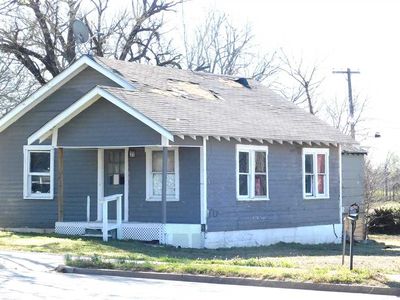 1002 E South Ave, Ponca City, OK, 74601