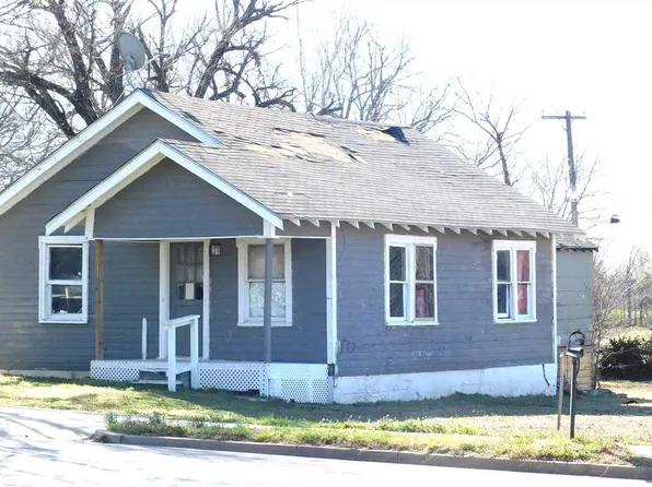 1002 E South Ave, Ponca City, OK 74601