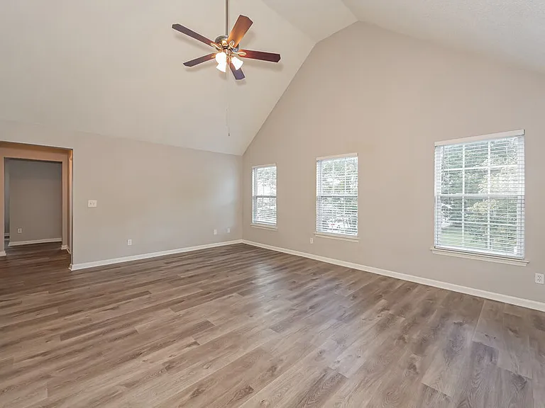 3612 Rosebud Park Dr — Photo 9