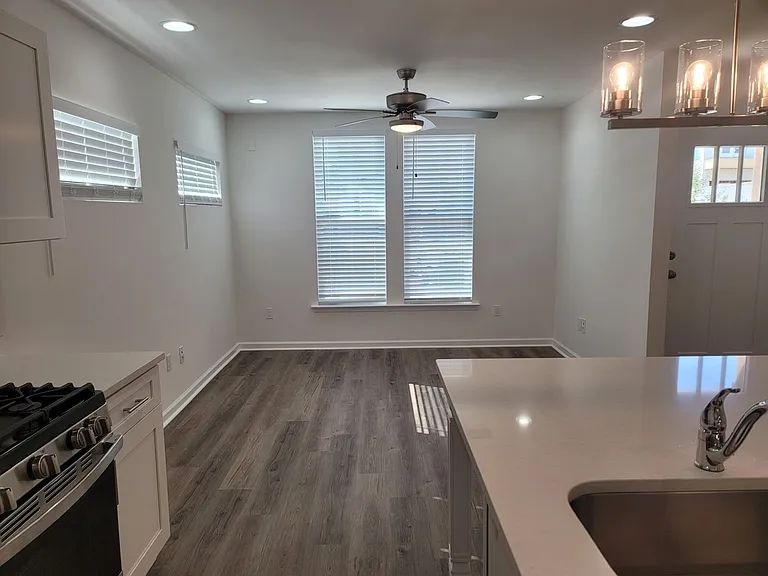 3653 Meadow Vista Ln — Photo 8