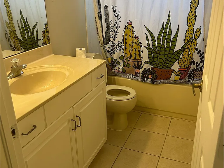 2335 SW 5th Pl — Photo 8