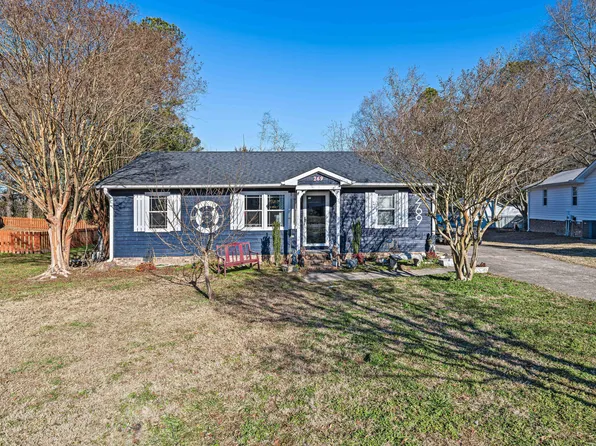 269 Cedar Dr, Zebulon, NC 27597