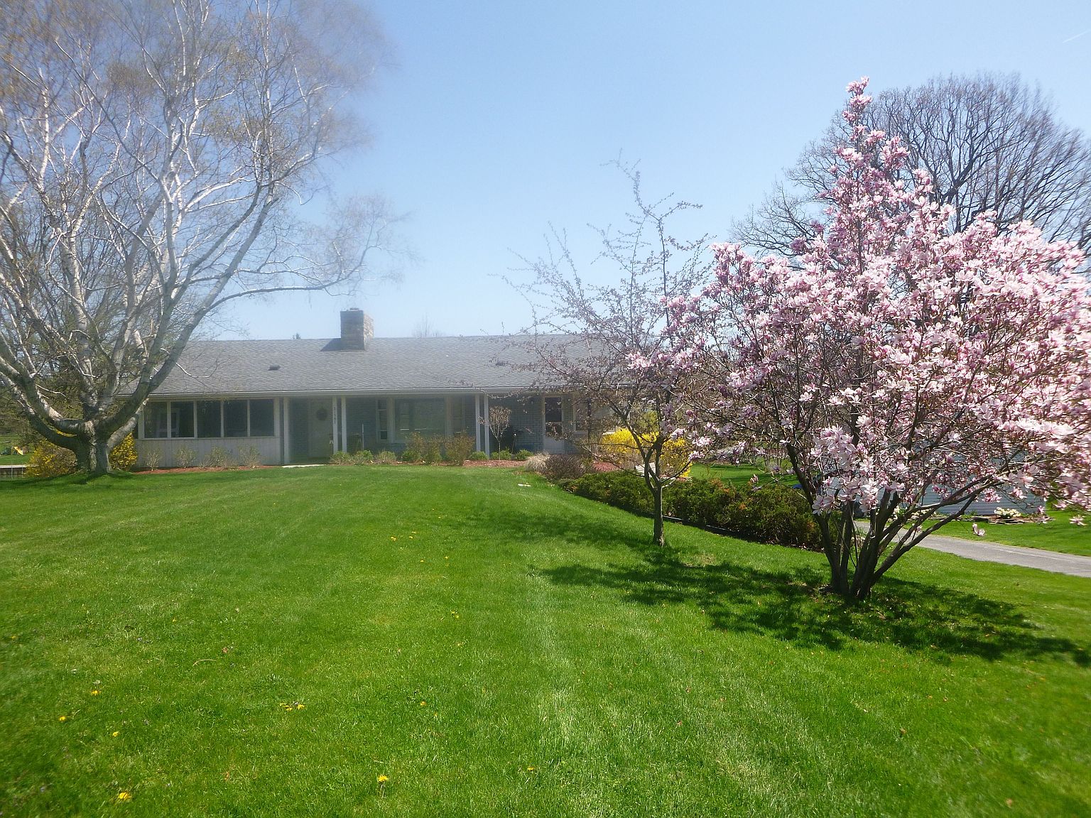 21587 Thorofare Rd, Grosse Ile, MI 48138 Zillow