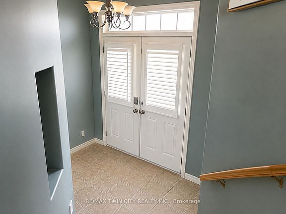 3rd image of 72 Newcastle Dr