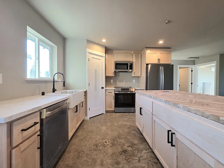 1558 Kay Ct — Photo 4