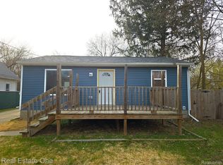 4912 Pleasant Grove Rd, Lansing, MI 48910