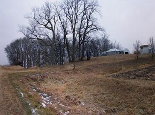 61816 150th St, Walters, MN 56097