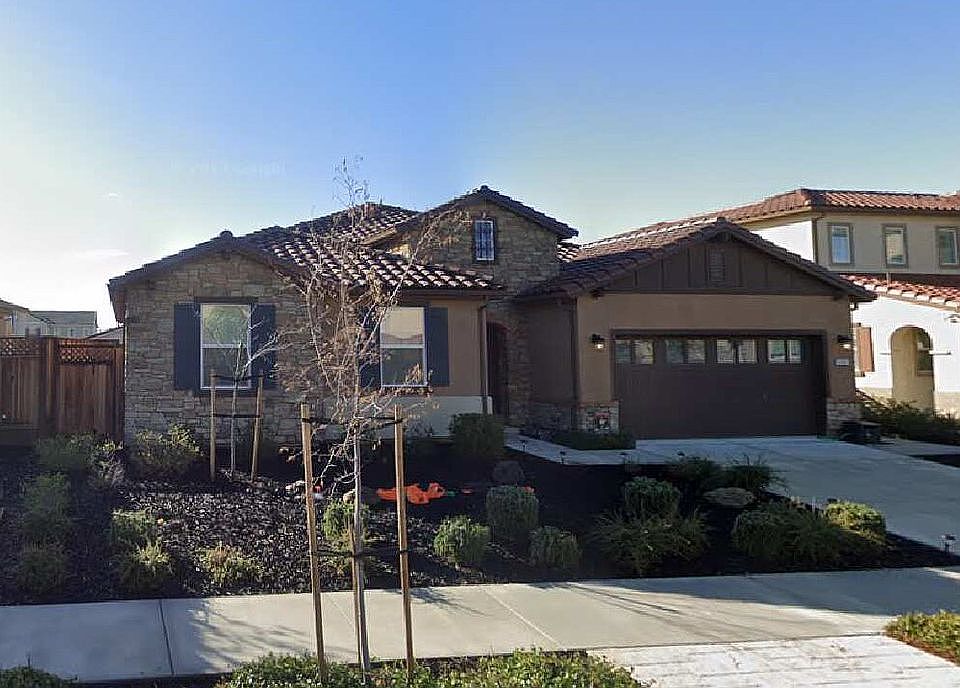 1st image of 5501 Pinnacle View Way