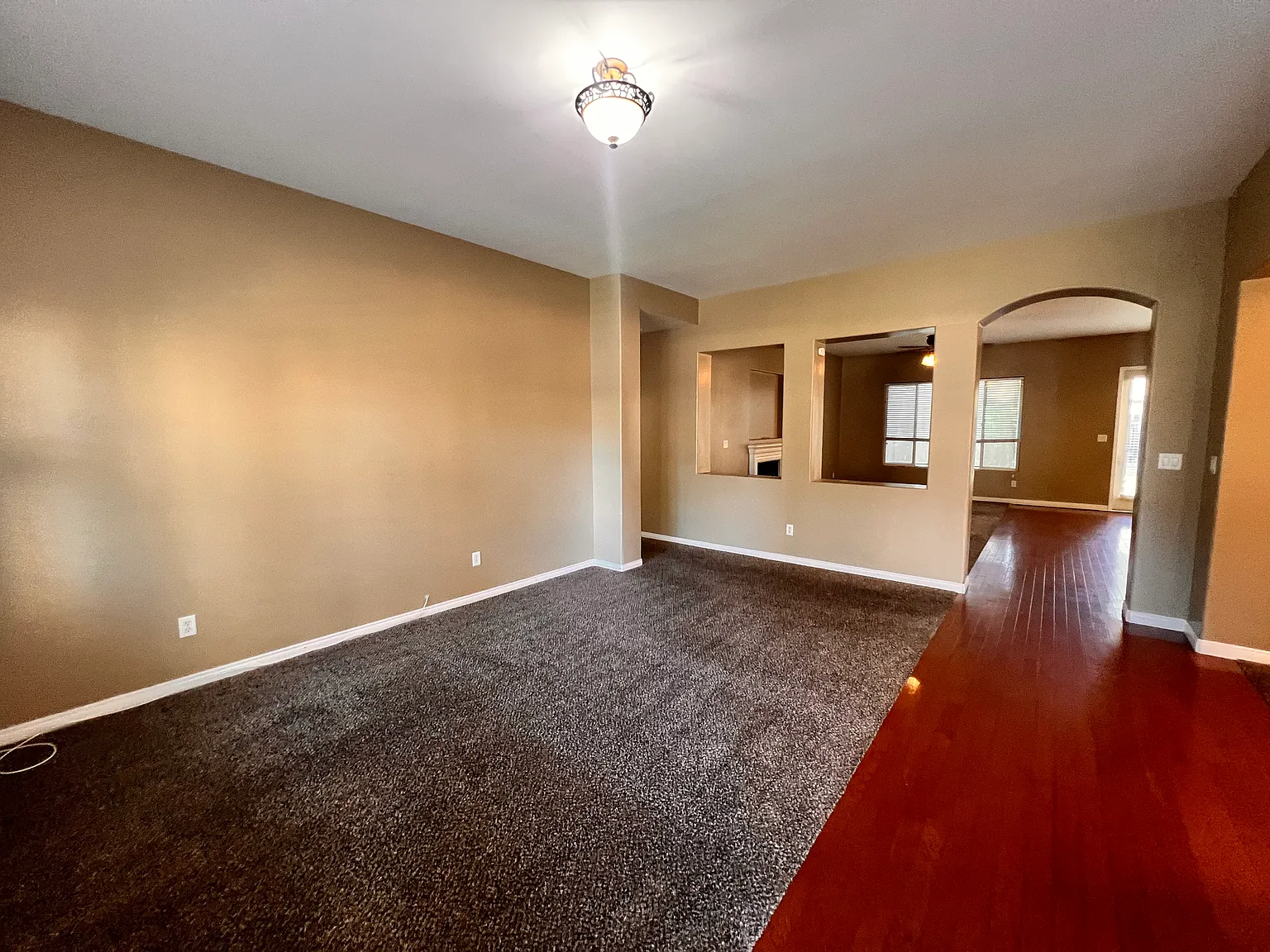 4 bed, 2324 sqft, $2,750 — Photo 4