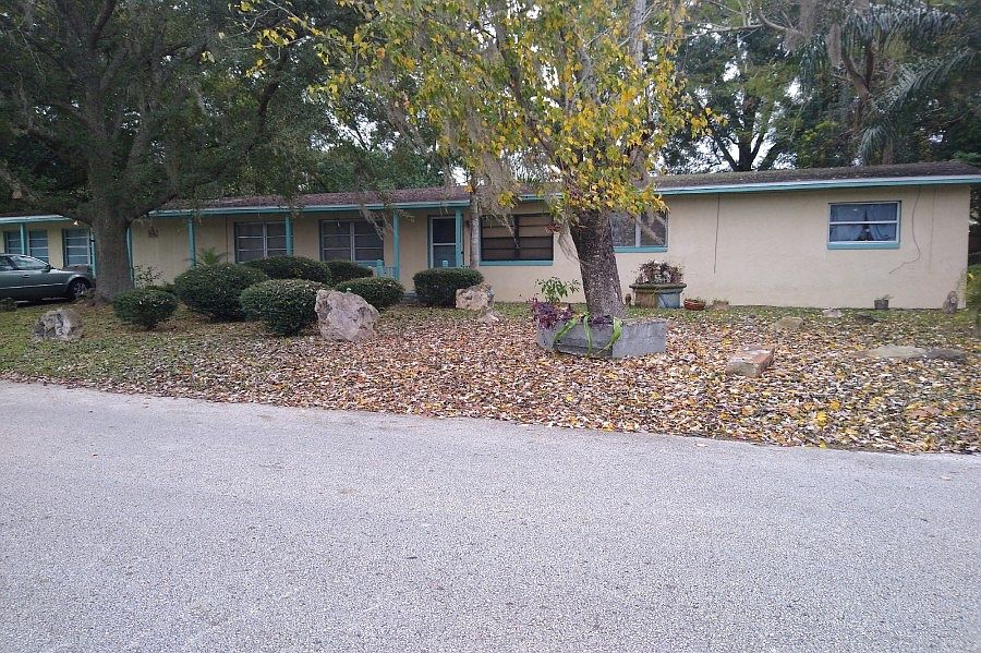 1st image of 2051 E Triangle Dr