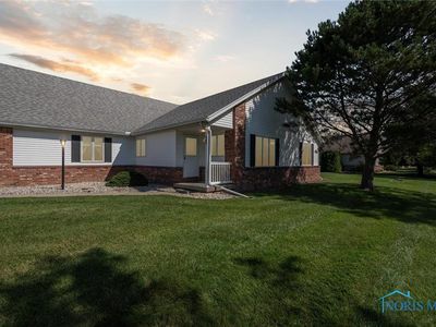 853 S Lallendorf Rd, Oregon, OH, 43616