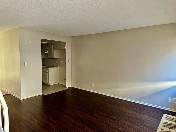 2nd image of 618 N Wilmington Blvd APT C