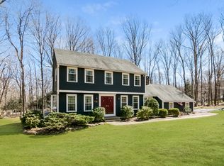 30 Mendingwall Cir, Madison, CT 06443