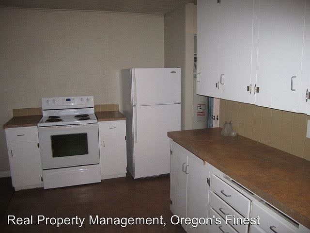 2nd image of 30021 SE Orient Dr APT 1