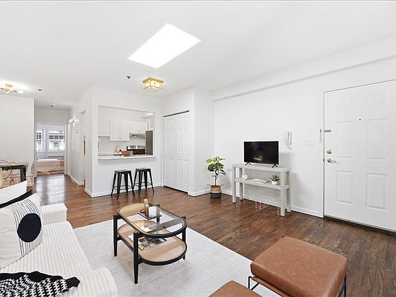 2nd image of 100 Garden St APT 3B