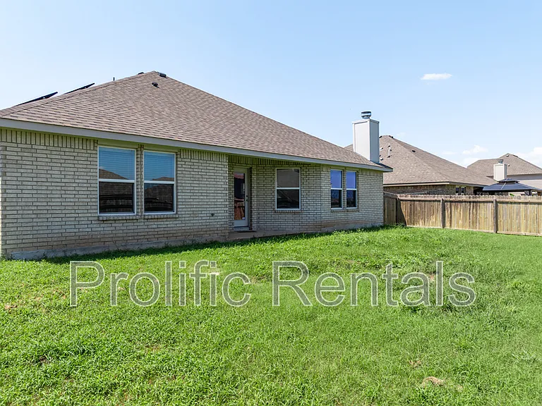 6117 Verde Dr — Photo 31