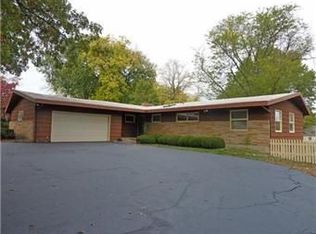 7928 Shawnee Dr, Overland Park, KS 66212