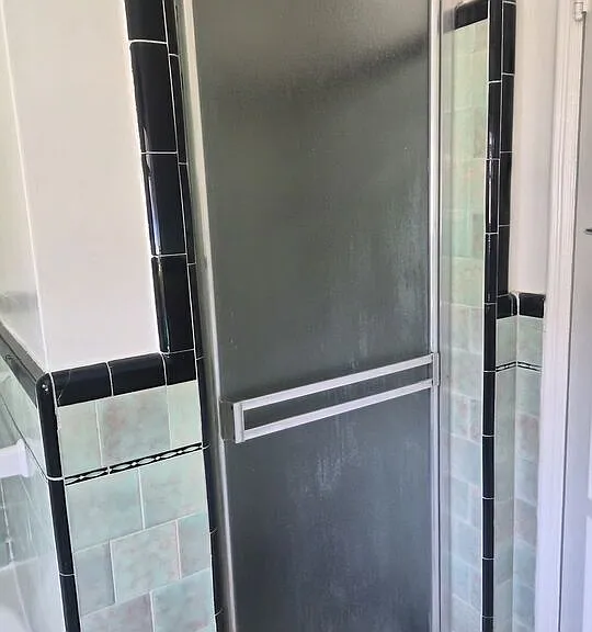 4424 S Victoria Ave — Photo 11